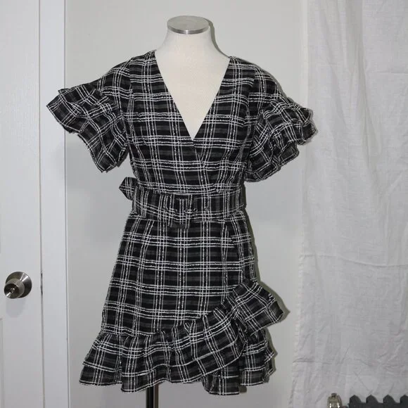 C/MEO Collective Dresses Cmeo Collective Cmeo Plaid Mini Dress